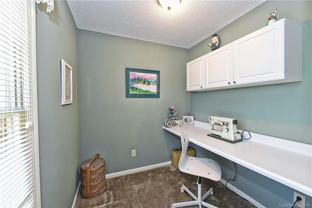 6216 Dovefield Road Charlotte, NC 28277 - Photo 13 of 27 Gallery Image 13