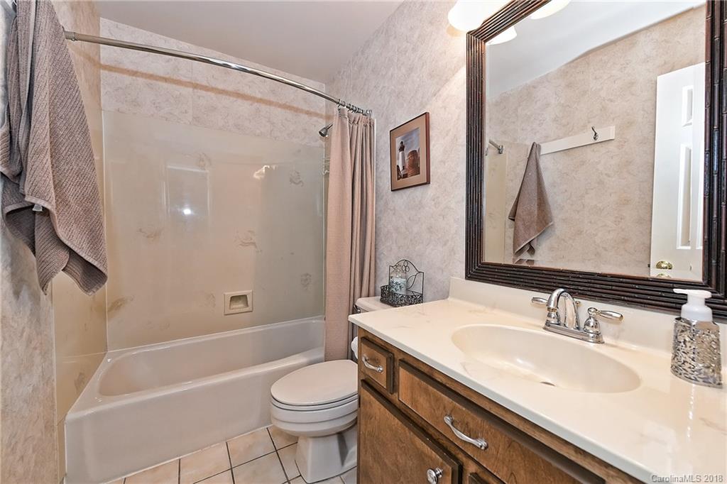6216 Dovefield Road Charlotte, NC 28277 - Photo 19 of 27 Gallery Image 19