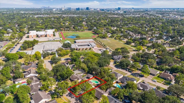 $300,000 | 12323 Brandywyne Drive, Houston, TX 77077