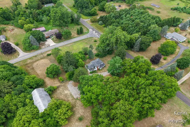 $340,000 | 1170 Indian Lakes Road Northwest, Sparta, MI 49345