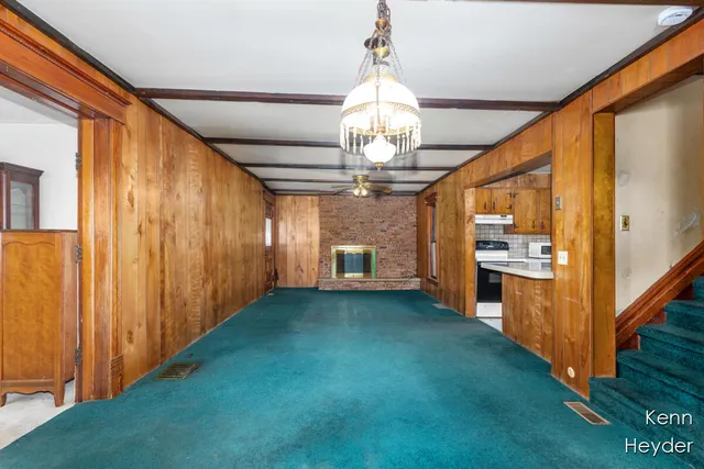 $340,000 | 1170 Indian Lakes Road Northwest, Sparta, MI 49345