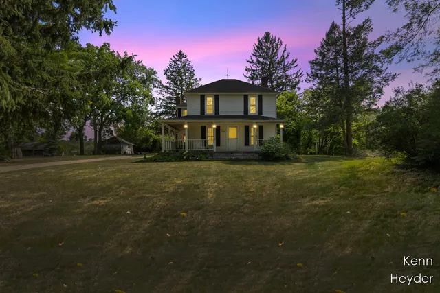 $340,000 | 1170 Indian Lakes Road Northwest, Sparta, MI 49345