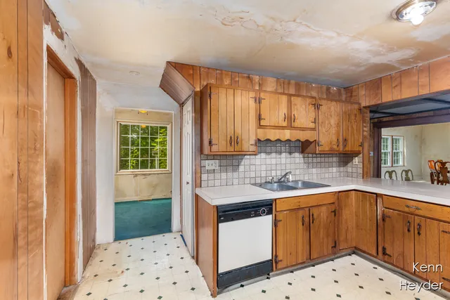 $340,000 | 1170 Indian Lakes Road Northwest, Sparta, MI 49345