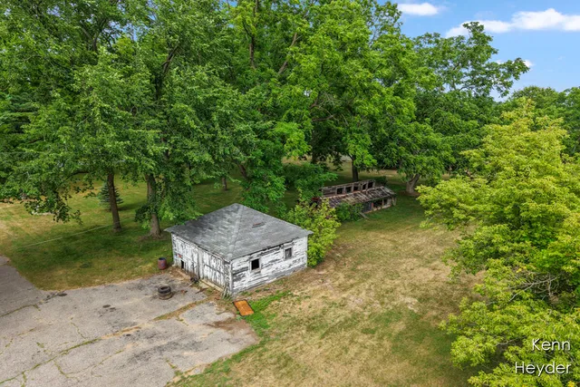 $340,000 | 1170 Indian Lakes Road Northwest, Sparta, MI 49345