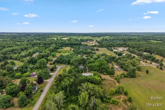 $340,000 | 1170 Indian Lakes Road Northwest, Sparta, MI 49345