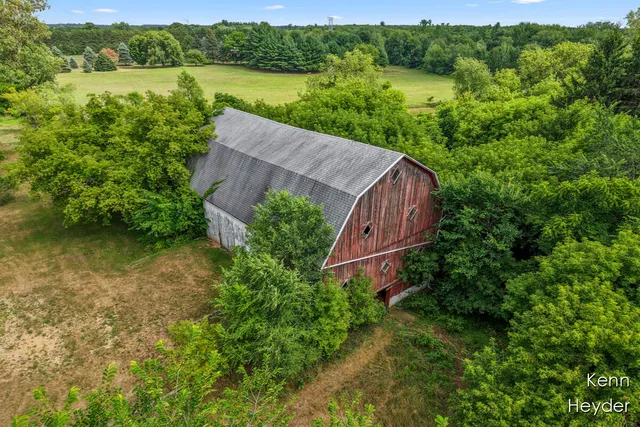 $340,000 | 1170 Indian Lakes Road Northwest, Sparta, MI 49345