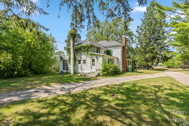 $340,000 | 1170 Indian Lakes Road Northwest, Sparta, MI 49345