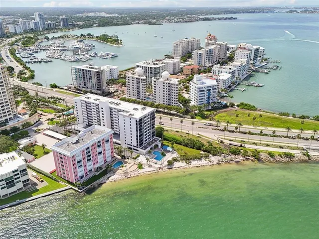 $4,500 | 11 Sunset Drive, Unit 502, Sarasota, FL 34236