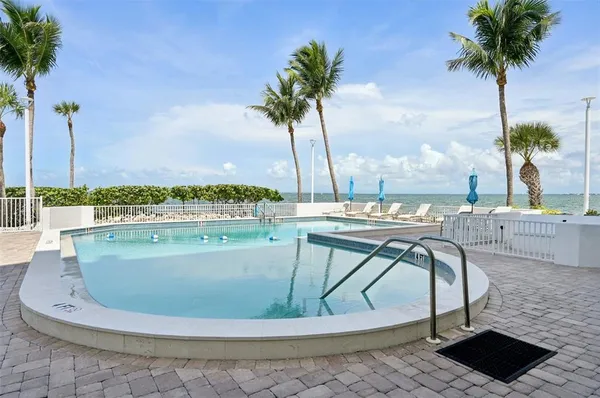 $4,500 | 11 Sunset Drive, Unit 502, Sarasota, FL 34236