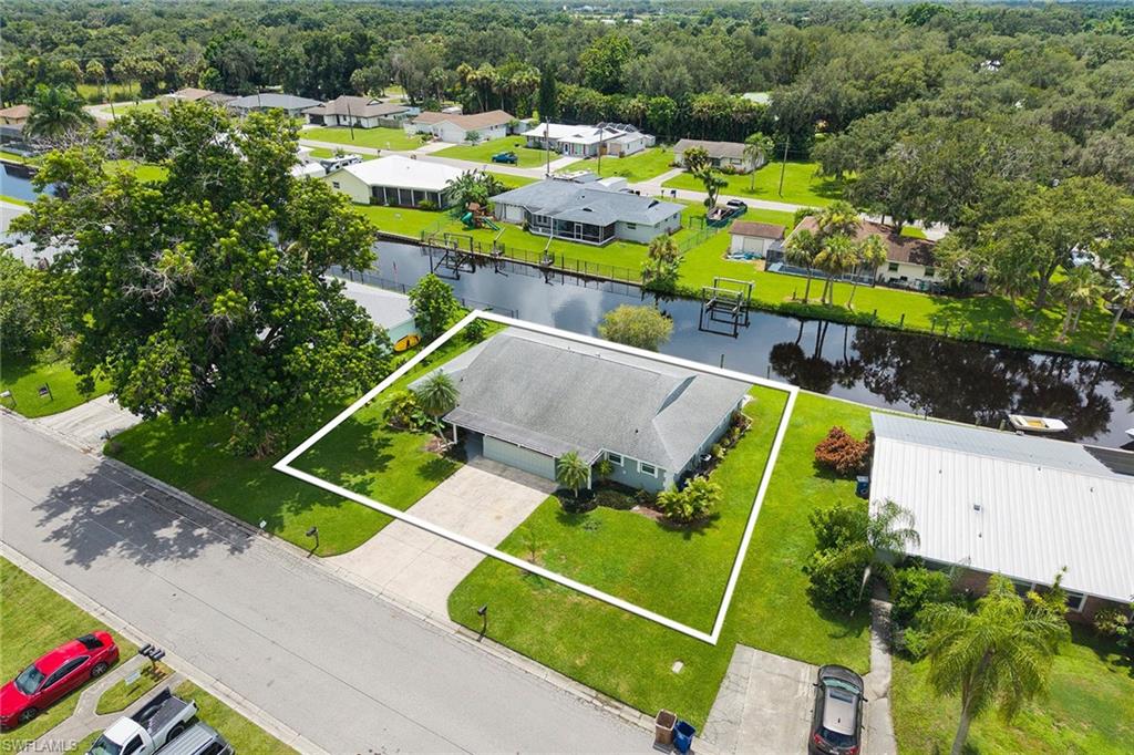 14929 Wise Way, Unit 931 Fort Myers, FL 33905 - Photo 34 of 39 an aerial view of tennis court