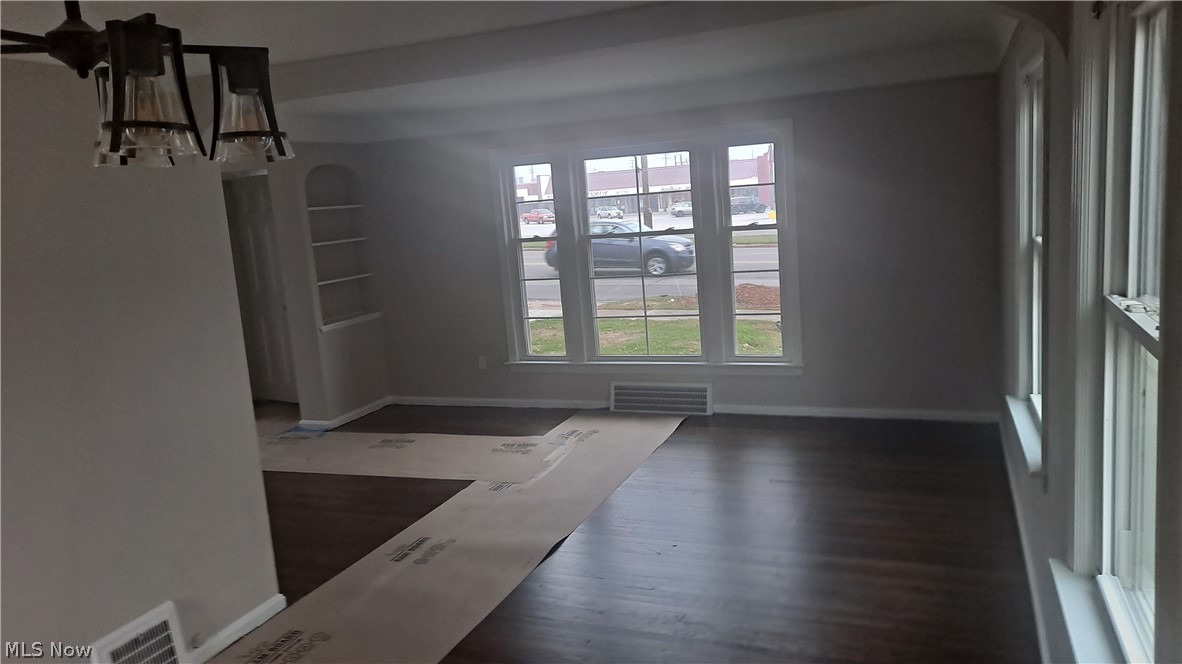 21315 Libby Road Maple Heights, OH 44137 - Photo 2 of 22