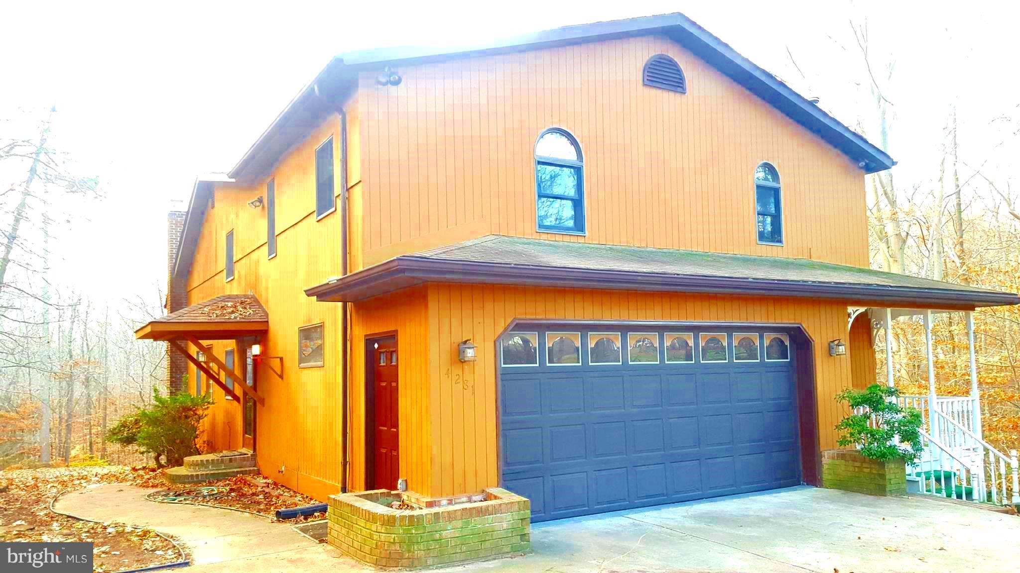 Exterior (Front)