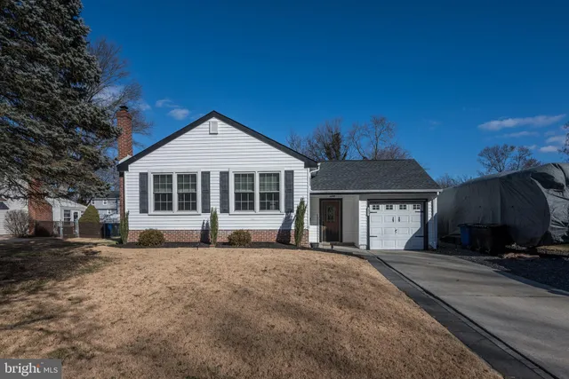 $475,000 | 211 Valley Forge Road, Cinnaminson, NJ 08077