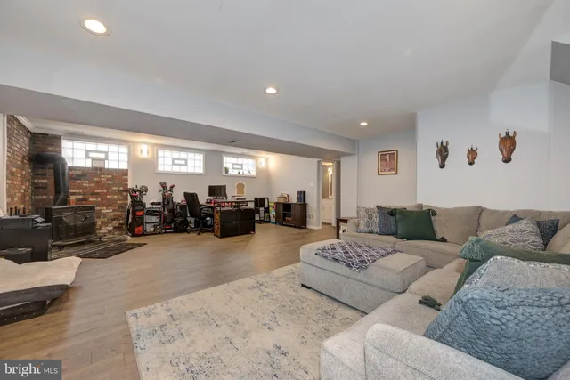 $475,000 | 211 Valley Forge Road, Cinnaminson, NJ 08077