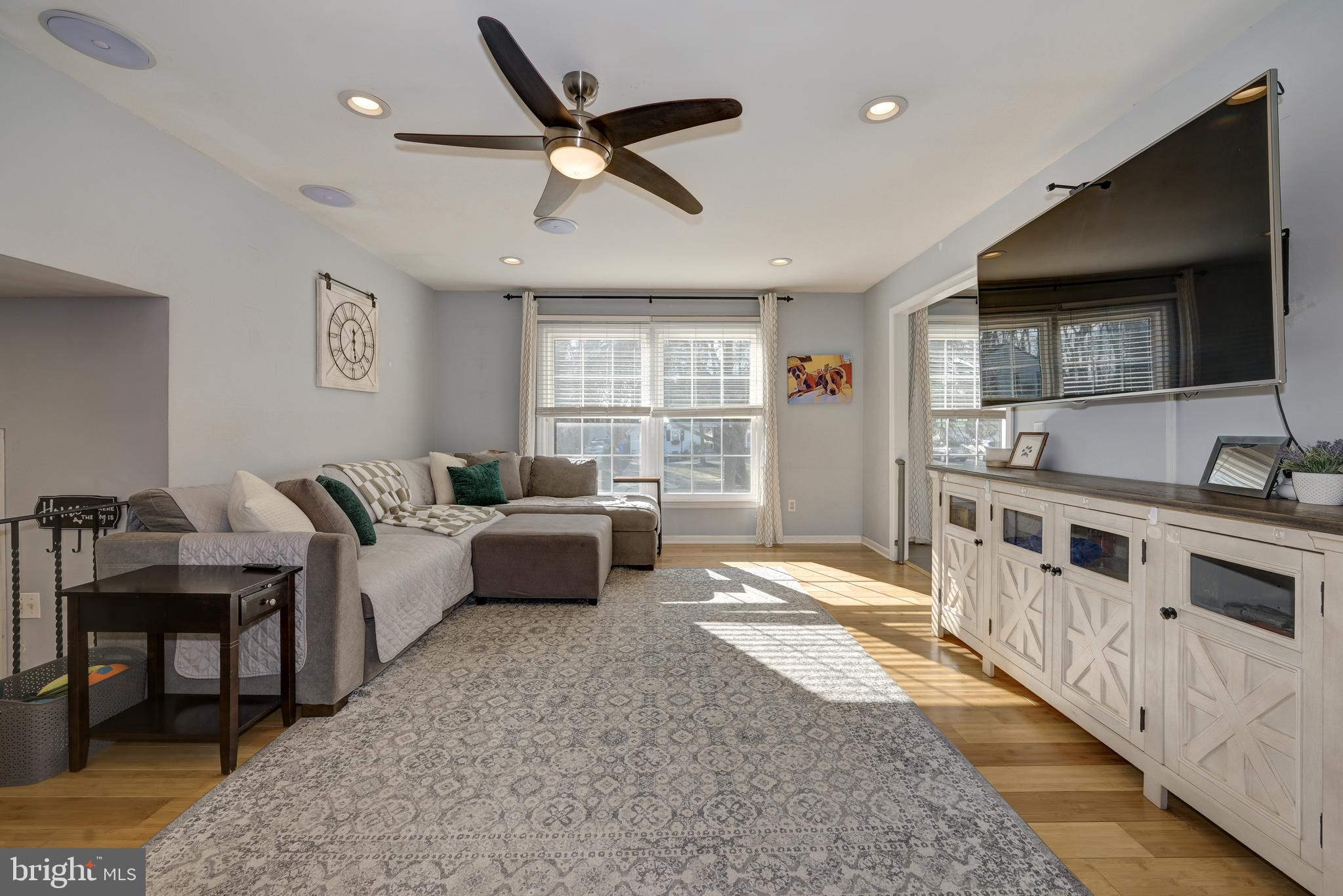 211 Valley Forge Road Cinnaminson, NJ 08077 - Photo 4 of 37