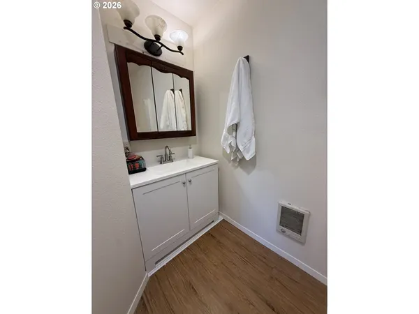 $445,000 | 515 Pacific Avenue, Brookings, OR 97415