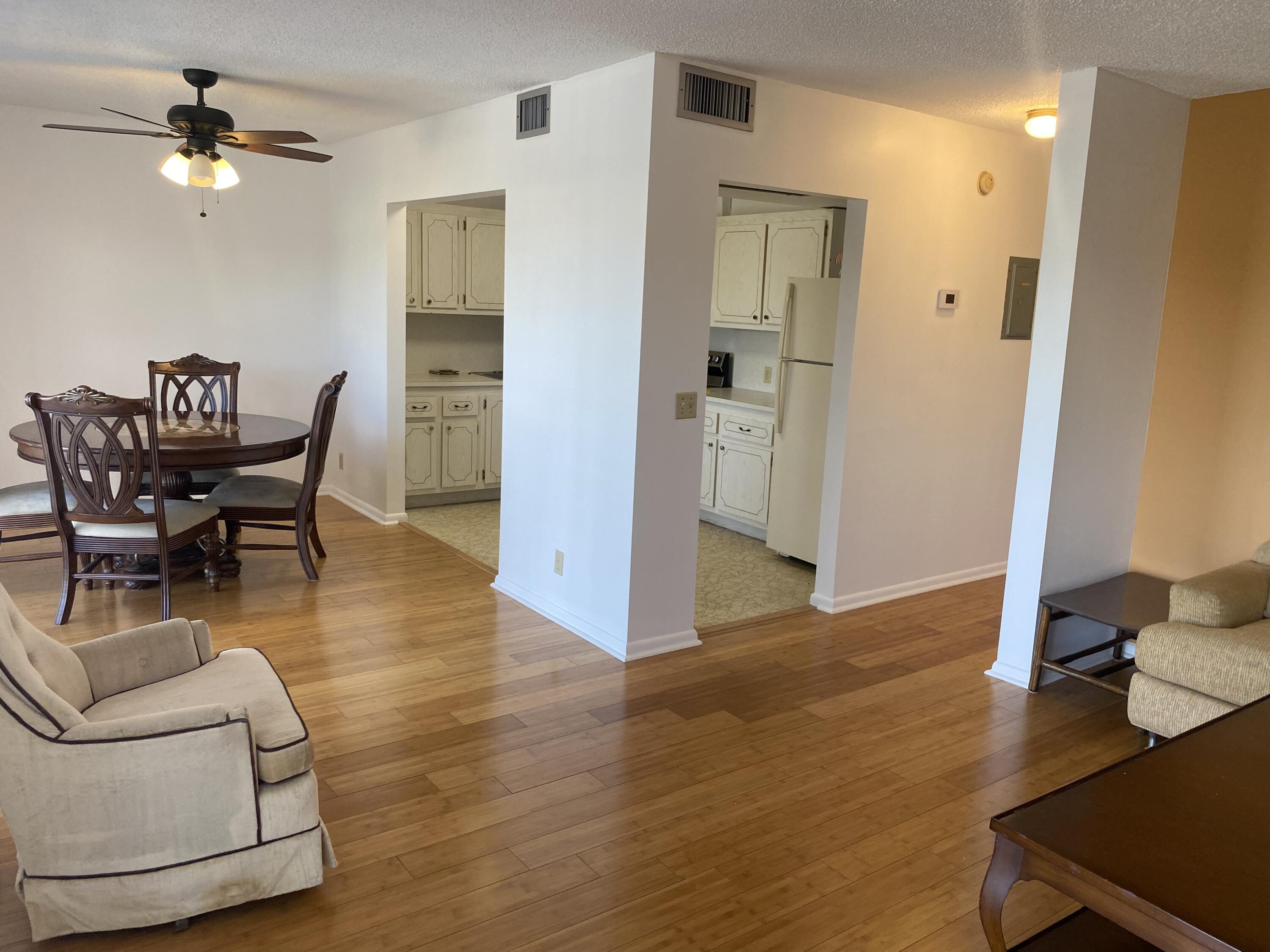 161 Mansfield D Boca Raton, FL 33434 - Photo 2 of 8 90E91691-39CB-4CC2-BC28-582349239581