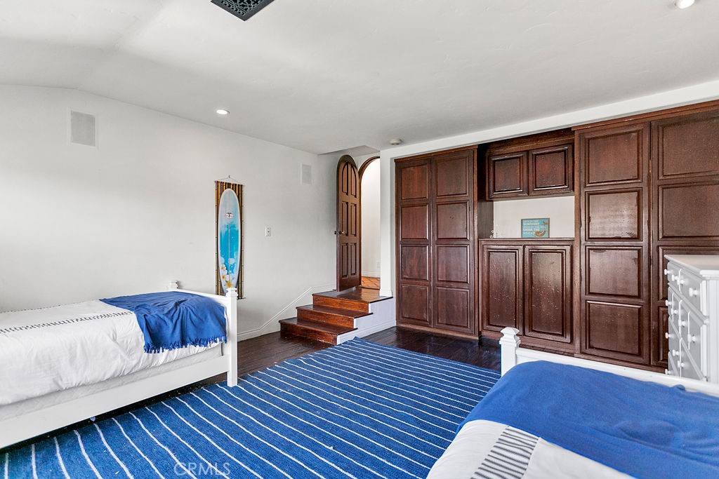 52 Emerald Bay Laguna Beach, CA 92651 - Photo 18 of 31 a living room with furniture and wooden floor