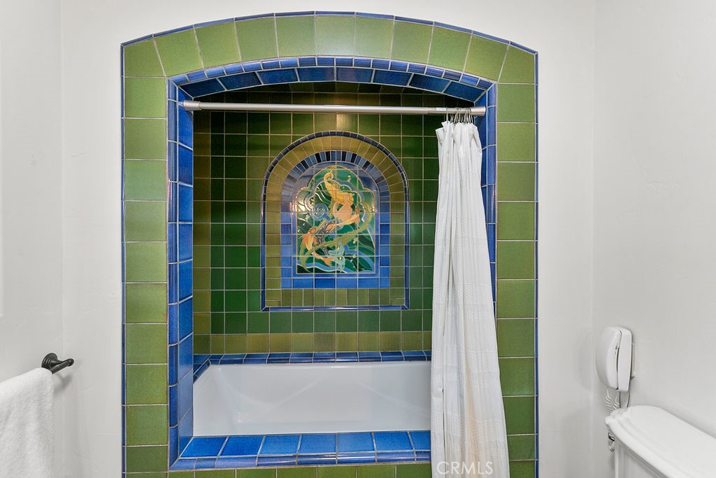 52 Emerald Bay Laguna Beach, CA 92651 - Photo 20 of 31 a picture of door of a room