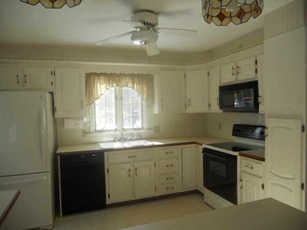 2781 Providence Road Northbridge, MA 01534 - Photo 5 of 17 Gallery Image 5