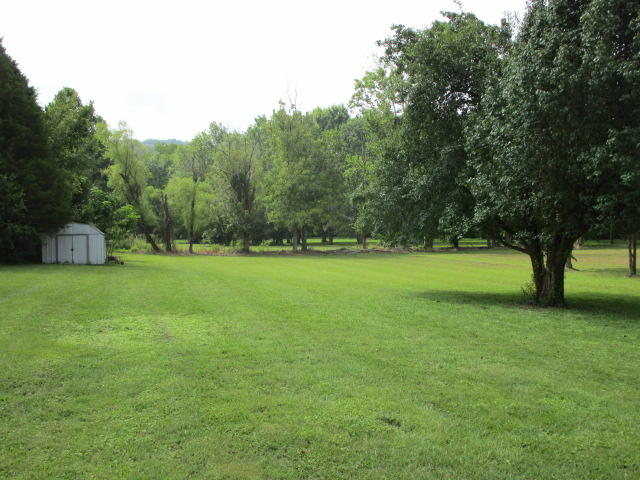 3308 Cunningham Road Knoxville, TN 37918 - Photo 2 of 17 IMG_0358