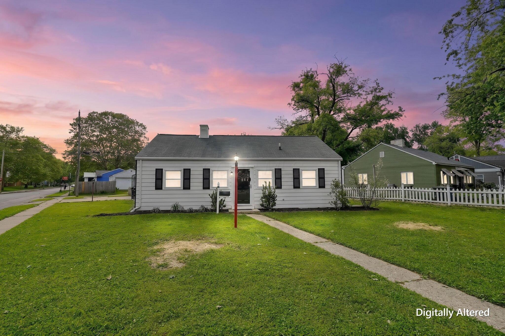 442 South Hampton Road Columbus, OH 43213 - Photo 1 of 29