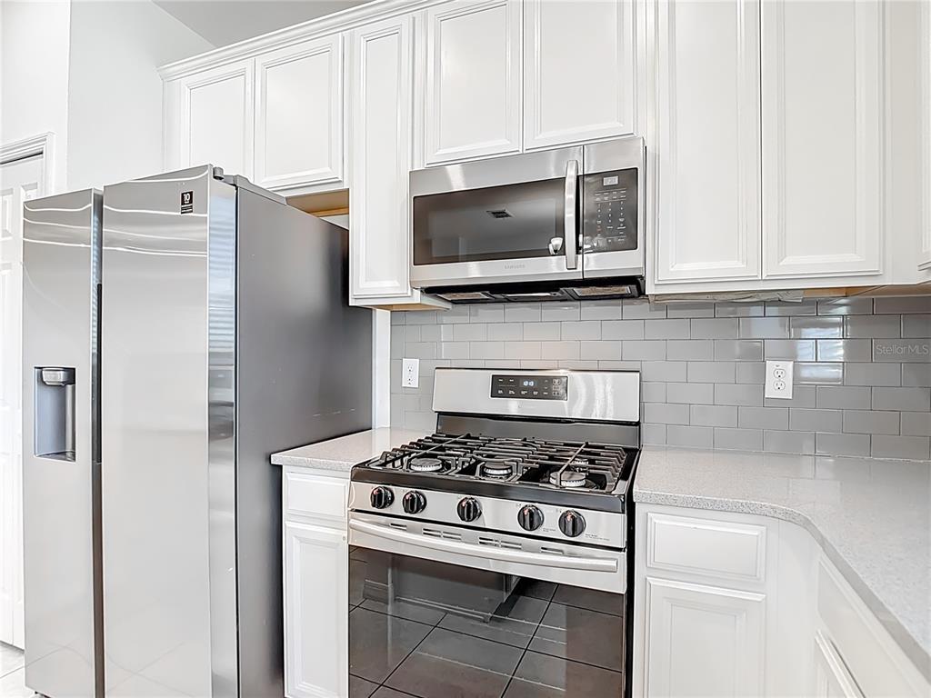 14041 Kite Lane Lithia, FL 33547 - Photo 12 of 58