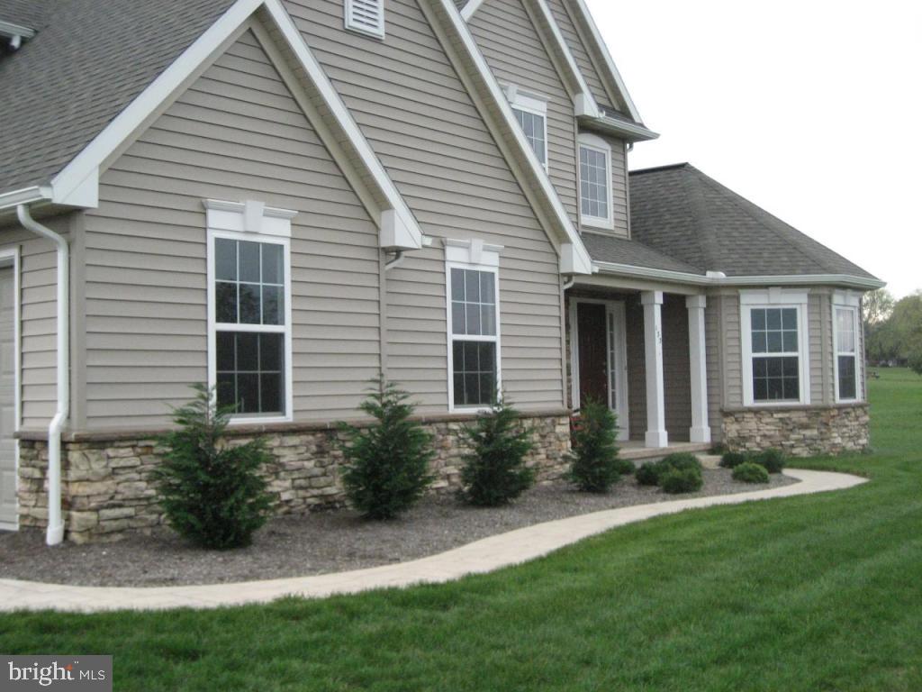 133 Snavely Mill Road Lititz, PA 17543 - Photo 2 of 16