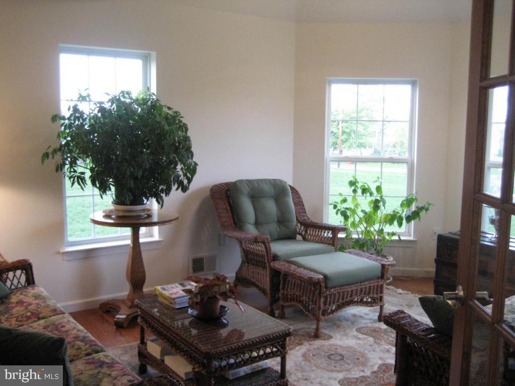 133 Snavely Mill Road Lititz, PA 17543 - Photo 3 of 16