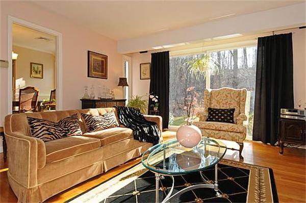 75 Howlett Street Topsfield, MA 01983 - Photo 14 of 30 Gallery Image 14