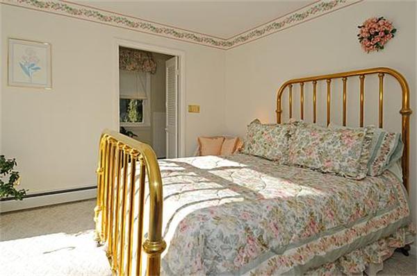 75 Howlett Street Topsfield, MA 01983 - Photo 20 of 30 Gallery Image 20