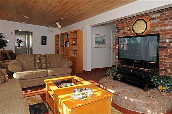 75 Howlett Street Topsfield, MA 01983 - Photo 24 of 30 Gallery Image 24