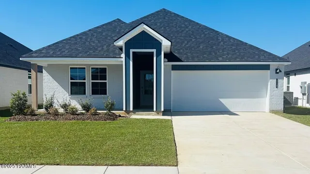 $276,500 | 119 Eden Ridge Street, Duson, LA 70529