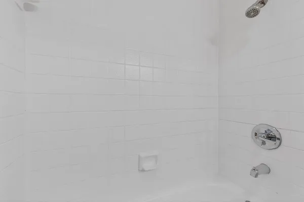 $1,800 | 913 West Rochelle Road, Irving, TX 75062