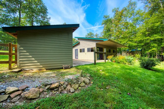 $278,000 | 326 Goad Mill Road, Allardt, TN 38504