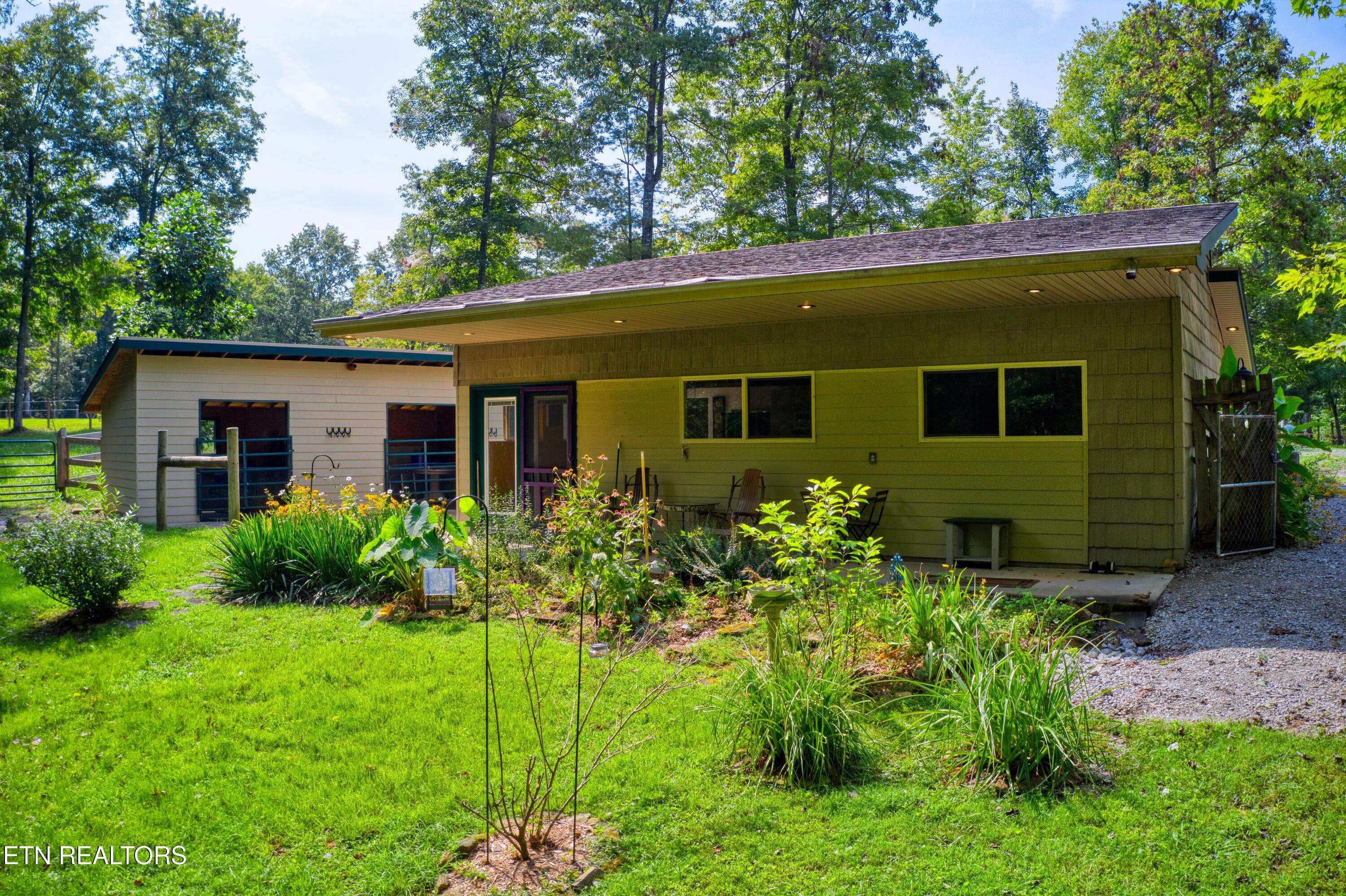326 Goad Mill Road Allardt, TN 38504 - Photo 2 of 15 DJI_0500