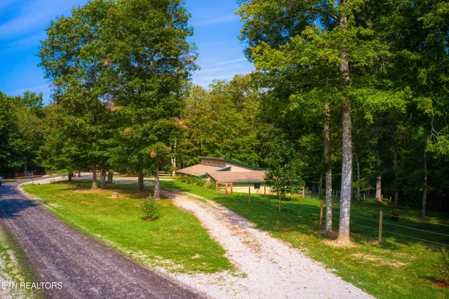 $278,000 | 326 Goad Mill Road, Allardt, TN 38504