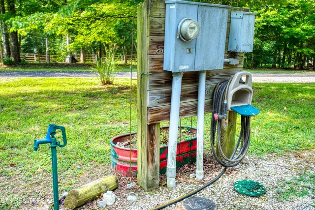 $278,000 | 326 Goad Mill Road, Allardt, TN 38504