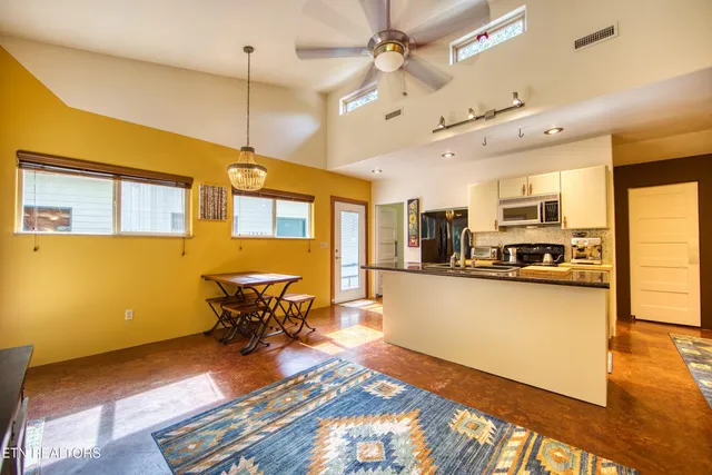 $278,000 | 326 Goad Mill Road, Allardt, TN 38504