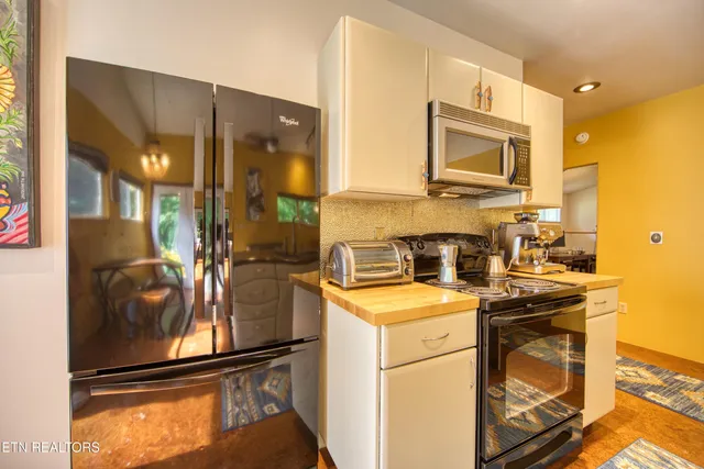 $278,000 | 326 Goad Mill Road, Allardt, TN 38504