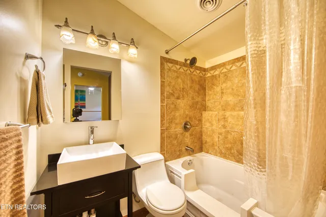 $278,000 | 326 Goad Mill Road, Allardt, TN 38504