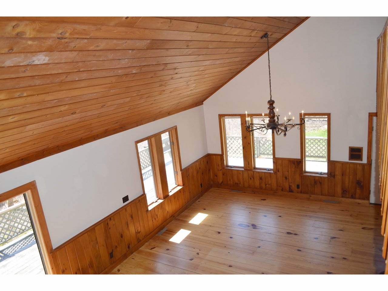 210 Ridge Drive Huntington, VT 05462 - Photo 9 of 31 Gallery Image 9