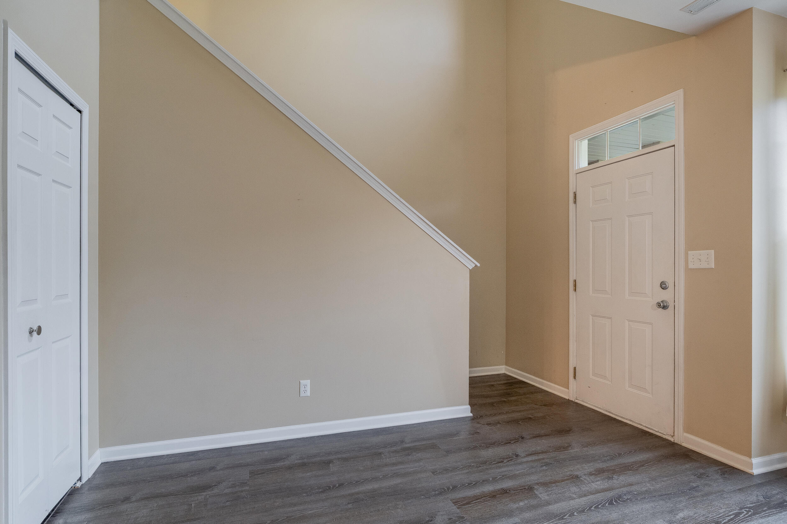 11742 Broadway Crown Point, IN 46307 - Photo 7 of 42 2500x1667
