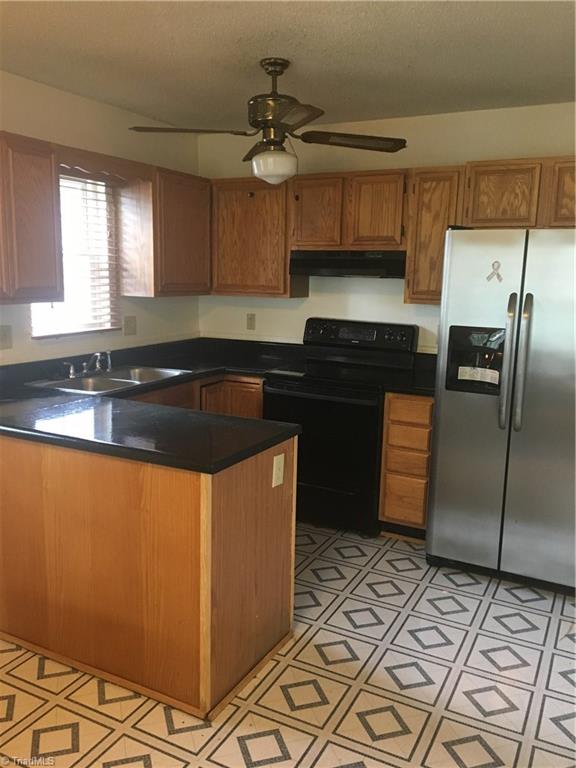 2217 Jones Road Greensboro, NC 27406 - Photo 2 of 15