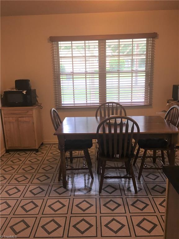 2217 Jones Road Greensboro, NC 27406 - Photo 4 of 15