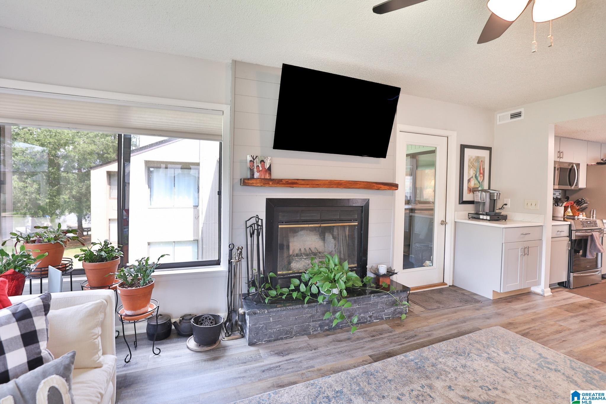 402 Paradise Isle, Unit 402 Riverside, AL 35135 - Photo 23 of 51