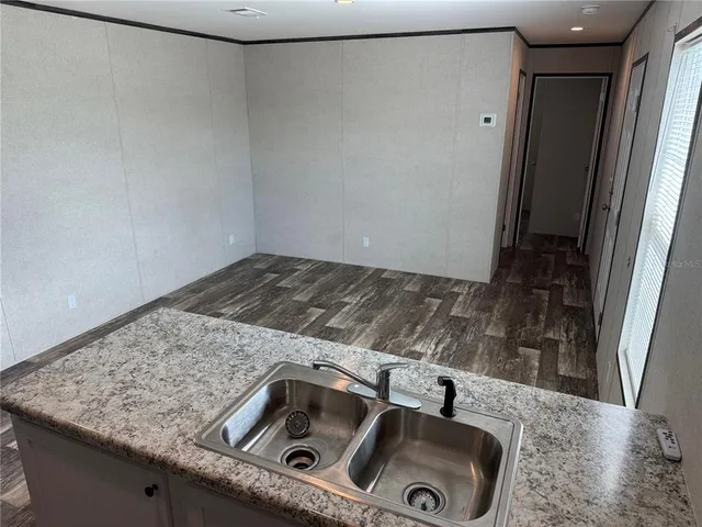 a close view of sink