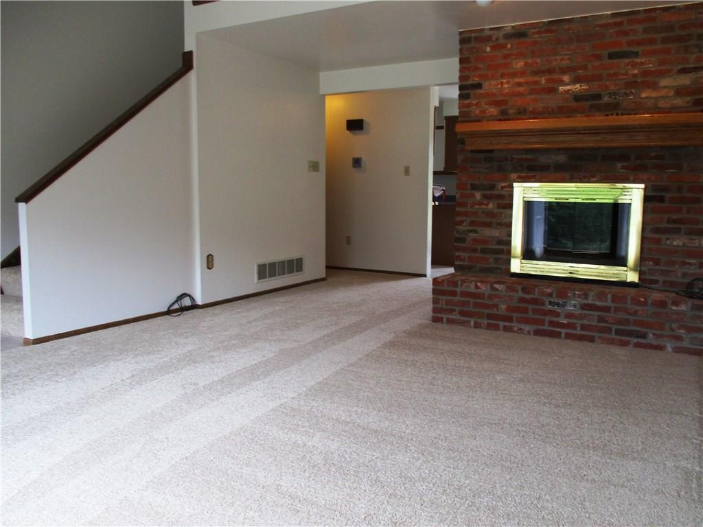 187 Denny Road Valencia, PA 16059 - Photo 4 of 25 Gallery Image 4
