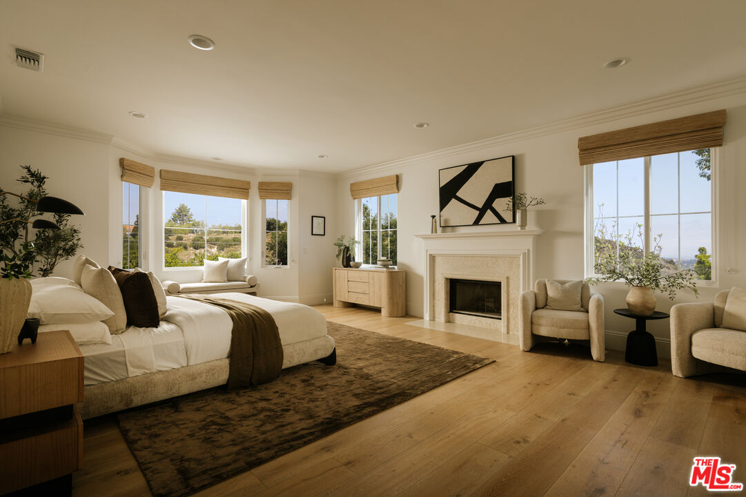 24049 Chestnut Way Calabasas, CA 91302 - Photo 20 of 37