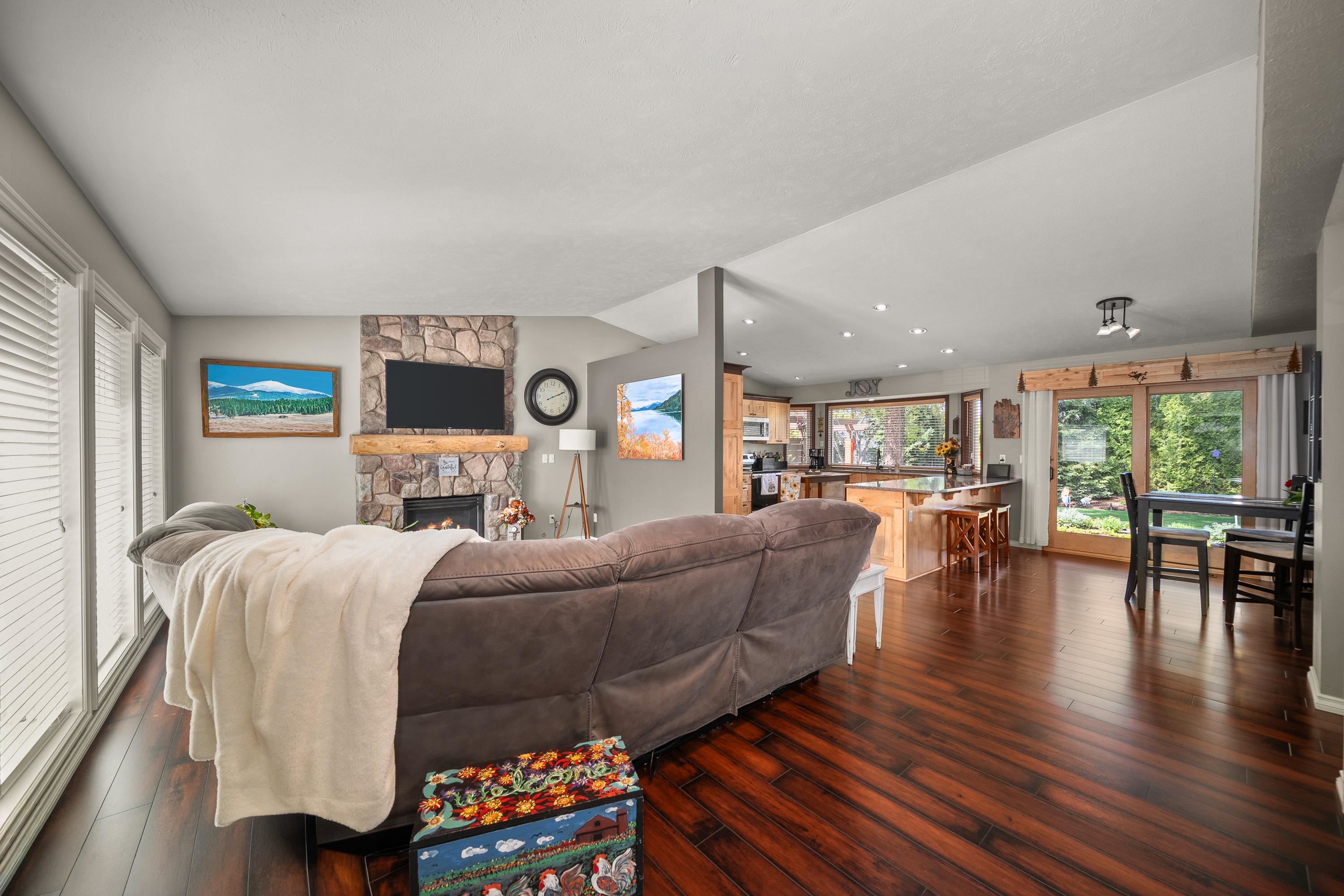 3807 East Tanager Lane Mead, WA 99021 - Photo 6 of 50